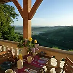 Village Chateau De Termes, Gites, Chalets, Piscine, Jacuzzi, Sauna * Martel