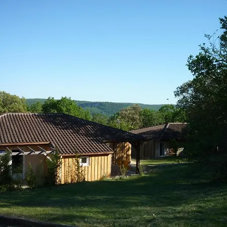 Feriehus Village Chateau De Termes, Gites, Chalets, Piscine, Jacuzzi, Sauna *
