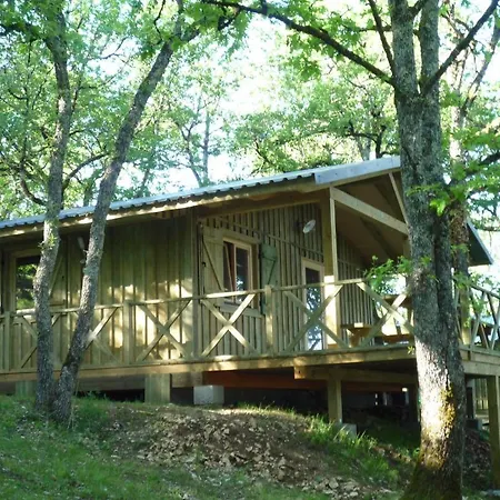 Village Chateau De Termes, Gites, Chalets, Piscine, Jacuzzi, Sauna *
