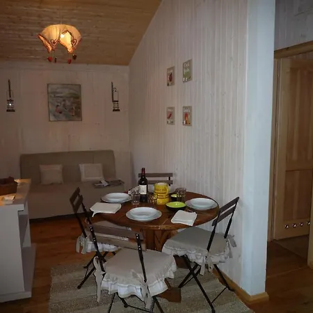 Village Chateau De Termes, Gites, Chalets, Piscine, Jacuzzi, Sauna * Martel