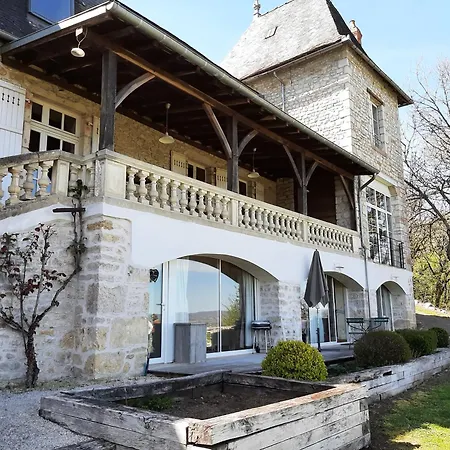 Village Chateau De Termes, Gites, Chalets, Piscine, Jacuzzi, Sauna