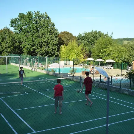 Village Chateau De Termes, Gites, Chalets, Piscine, Jacuzzi, Sauna Feriehus Martel