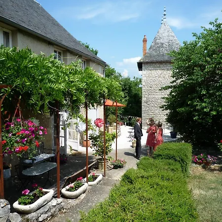 Village Chateau De Termes, Gites, Chalets, Piscine, Jacuzzi, Sauna