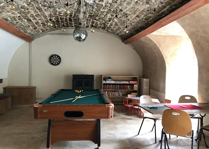 Village Vacances Chateau De Termes, Gites, Chalets, Piscine, Jacuzzi, Sauna