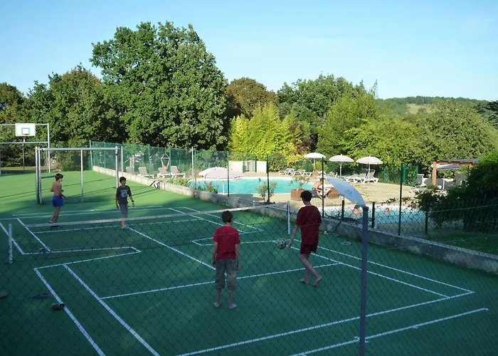 Village Vacances Chateau De Termes, Gites, Chalets, Piscine, Jacuzzi, Sauna Dom wakacyjny Martel