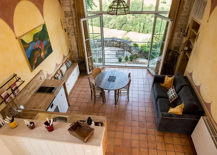 Village Vacances Chateau De Termes, Gites, Chalets, Piscine, Jacuzzi, Sauna * Martel