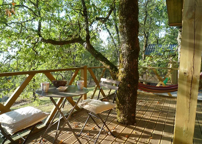 Village Vacances Chateau De Termes, Gites, Chalets, Piscine, Jacuzzi, Sauna *