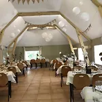 Village Vacances Chateau De Termes, Gites, Chalets, Piscine, Jacuzzi, Sauna *