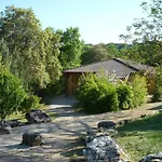 Prázdninový dům Village Vacances Chateau De Termes, Gites, Chalets, Piscine, Jacuzzi, Sauna *