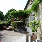 Village Vacances Chateau De Termes, Gites, Chalets, Piscine, Jacuzzi, Sauna * Martel