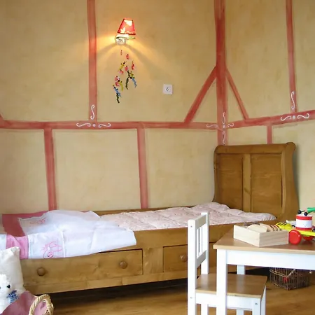Village Chateau De Termes, Gites, Chalets, Piscine, Jacuzzi, Sauna Martel