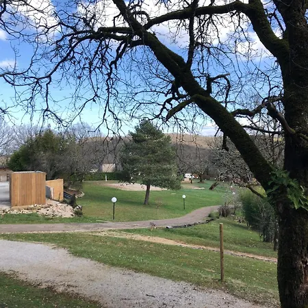 Village Chateau De Termes, Gites, Chalets, Piscine, Jacuzzi, Sauna Martel