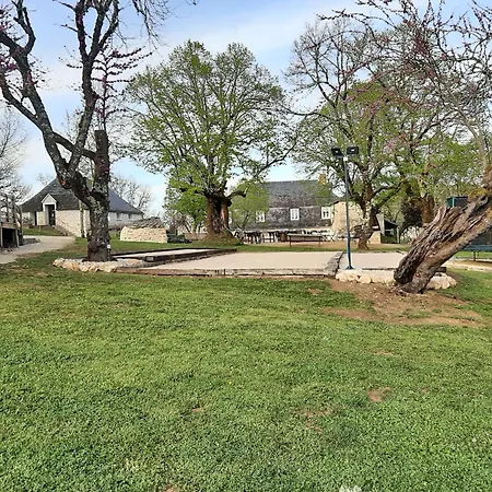 Chateau De Termes Prázdninový dům *