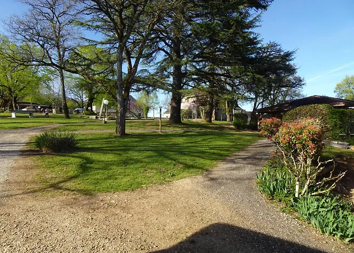 Village Vacances Chateau De Termes, Gites, Chalets, Piscine, Jacuzzi, Sauna *