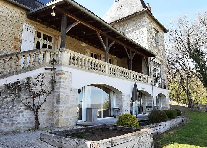 Village Vacances Chateau De Termes, Gites, Chalets, Piscine, Jacuzzi, Sauna